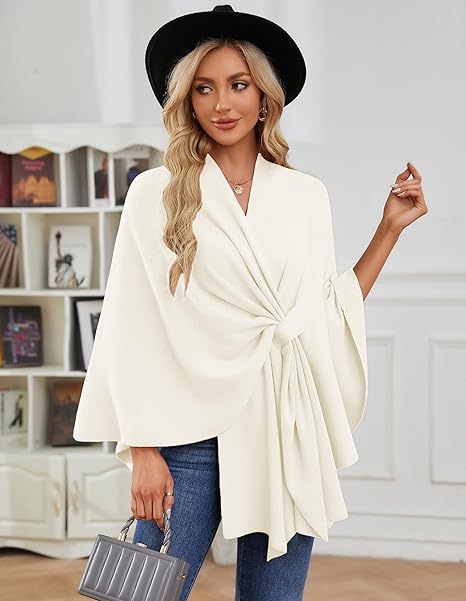 Haakpakketten omslagdoeken, sjaals en poncho's - Wolcafé is de winkel voor haken, breien, amigurumi, workshops en meer Haakpakketten omslagdoeken, sjaals en poncho's - Wolcafé is de winkel voor haken, breien, amigurumi, workshops en meer