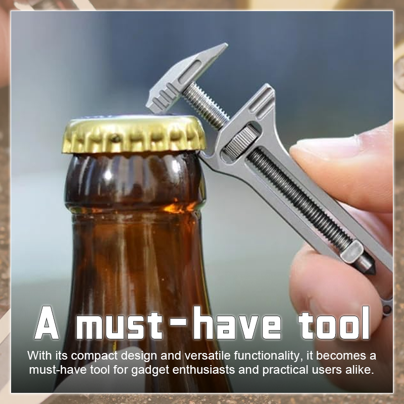 Compacte titanium multitool