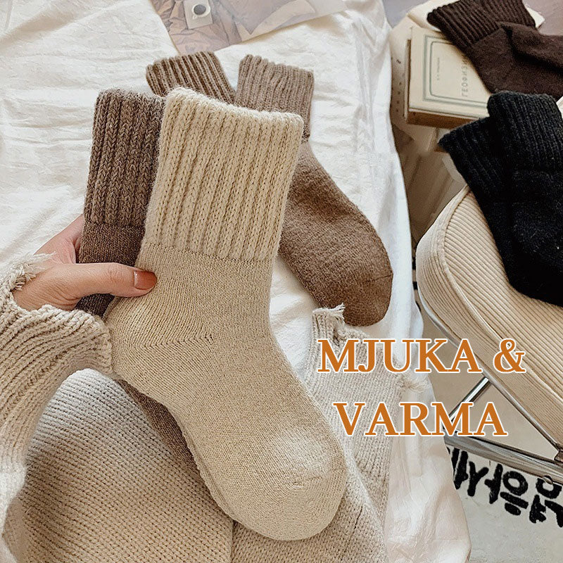 🧦 Warme Wollen Sokken in Middenhoogte
