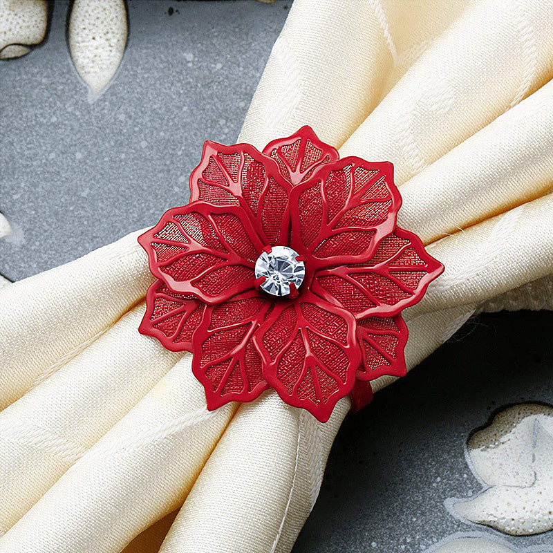 Servetringen met holle bloemen