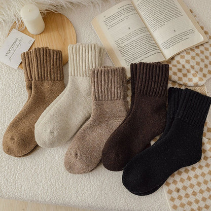 🧦 Warme Wollen Sokken in Middenhoogte