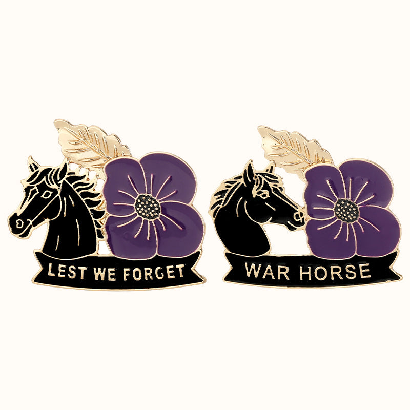 🐴 Broche ter herdenking van de 111e verjaardag met paard en paarse klaproos | Een betekenisvol herdenkingsaandenken met antiek-geïnspireerde details voor veteranen, paardenliefhebbers en geschiedenisliefhebbers 💜