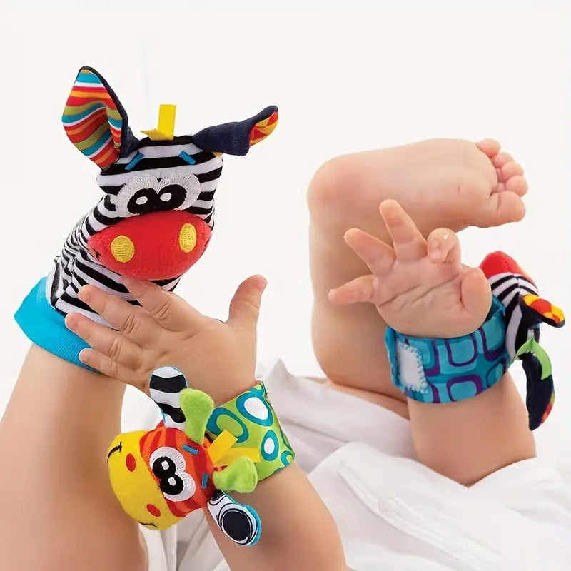 🔥Laatste dag: 49% KORTING - 👶🌈Een set sokjes met belletjes en rammelaars voor pasgeboren baby's, met cartoon-dierenmotief