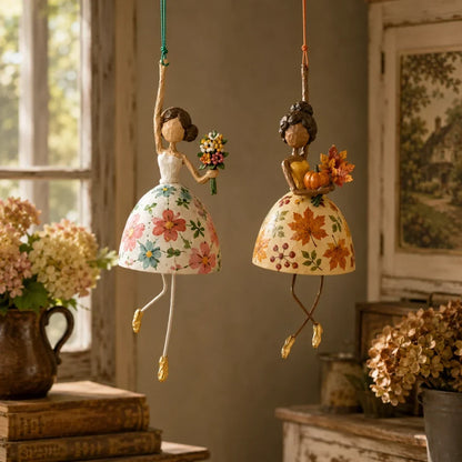 💃🌸 Laat je ruimte dansen — Speels hangend ornament met dansende dame