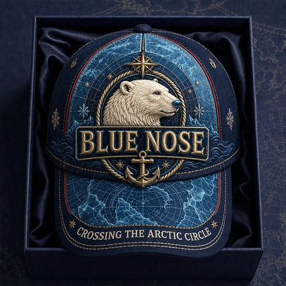 🐻‍❄️🏔️ Vintage “Blue Nose” Poolbeer – Herdenkingspet voor de oversteek van de poolcirkel 🧢
