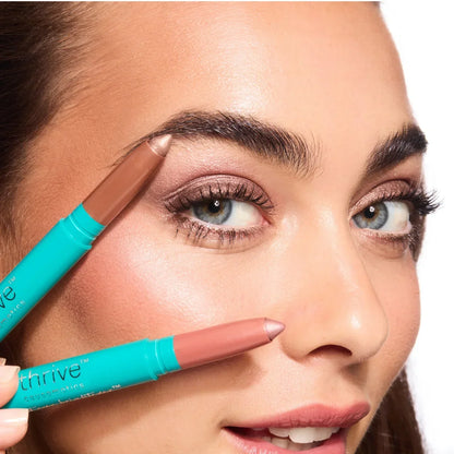 🥰Koop 1 Krijg 1 Gratis✨Parelmoerachtige Oogschaduw Highlighter