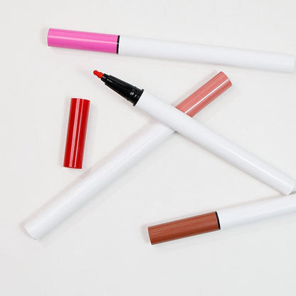 4 Kleuren Vloeibare, Niet-Klevende, Waterdichte Lipliner