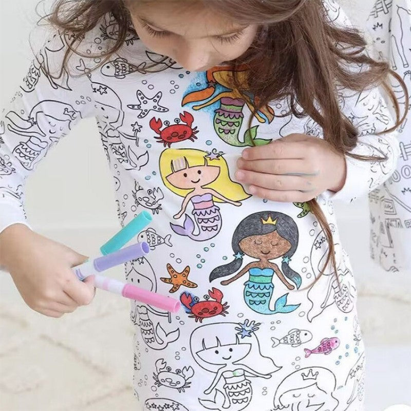 Doe-het-zelf tekenfilm kleurige pyjama voor kinderen